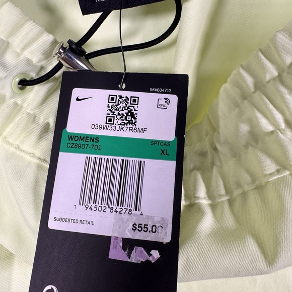 NWT!! Nike Women's Utility Cargo Skirt Yellow Style CZ8907-701 | Size‎ XL - Picture 4 of 8